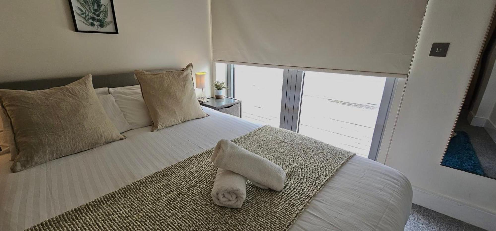 Spacious 3-Bed 3-Bath Luxury Apartment With Balcony Hyde Park London Eksteriør bilde