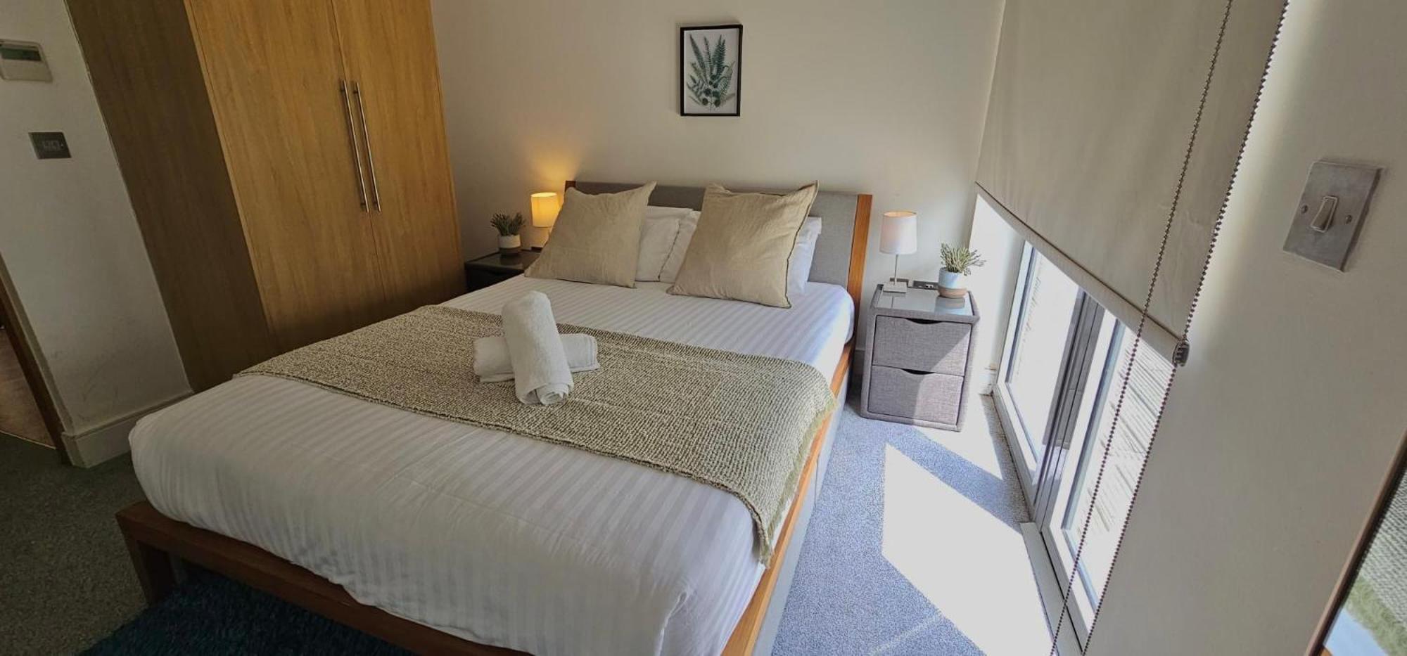 Spacious 3-Bed 3-Bath Luxury Apartment With Balcony Hyde Park London Eksteriør bilde