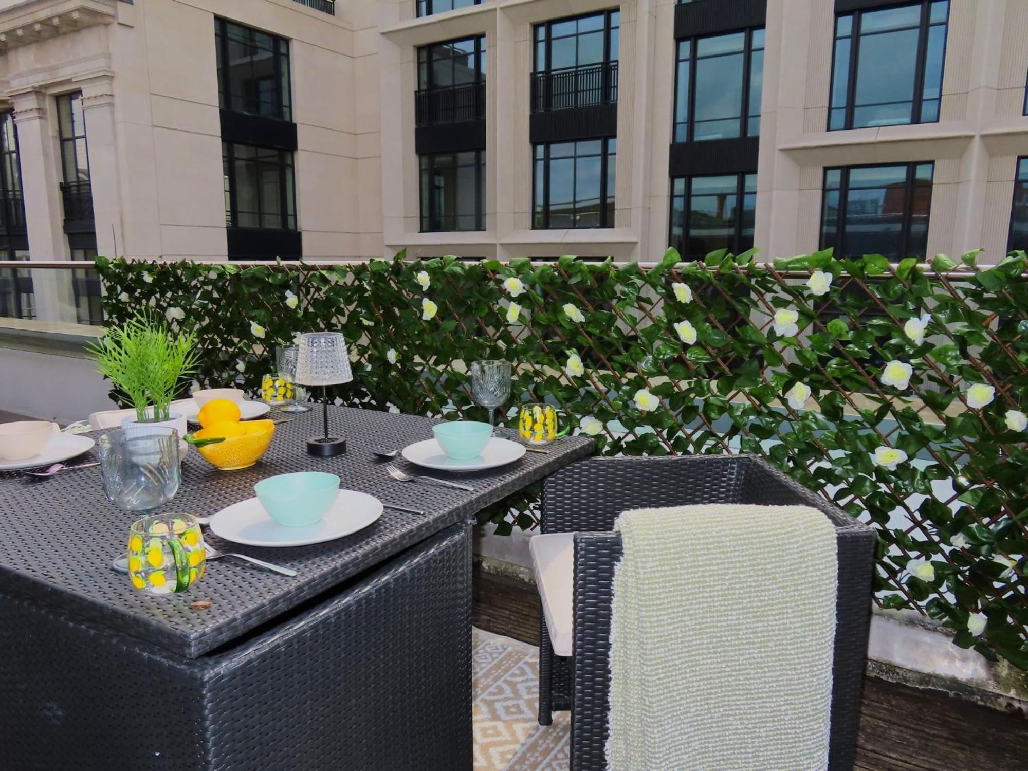 Spacious 3-Bed 3-Bath Luxury Apartment With Balcony Hyde Park London Eksteriør bilde